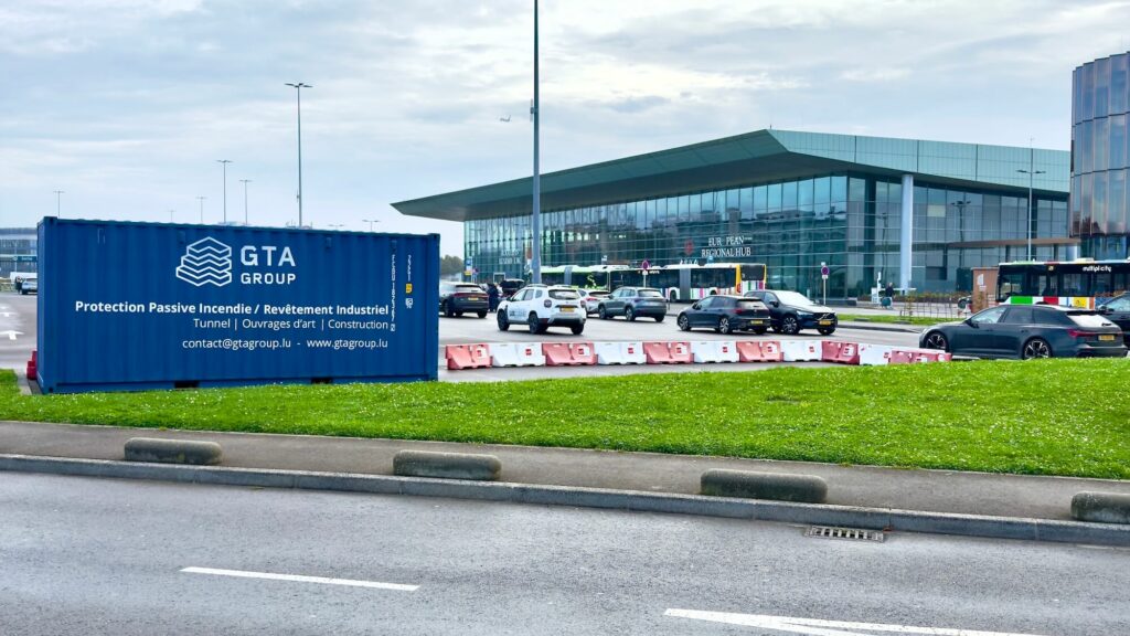 Aéroport de Luxembourg — Régénération des accès parking-terminal